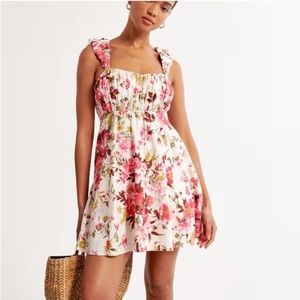 😍Abercrombie & Fitch Puff Strap Babydoll Mini Dress